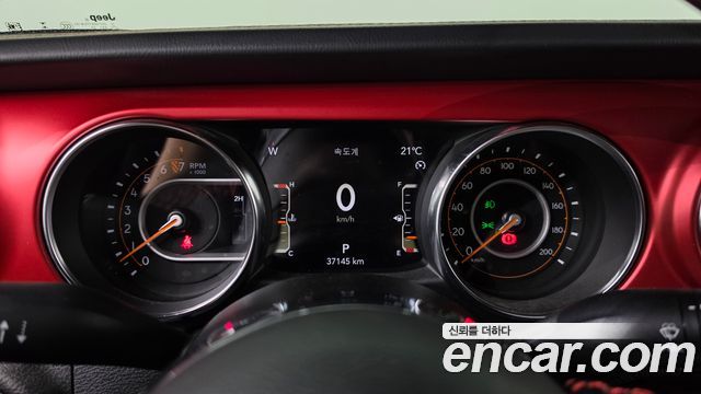 Jeep Gladiator 2023 — photo 8