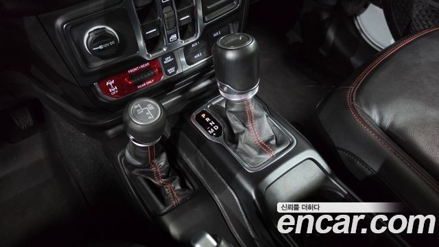 Jeep Gladiator 2023 — photo 9