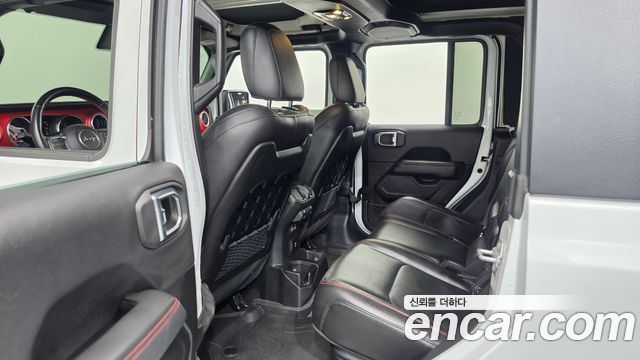 Jeep Gladiator 2023 — photo 11