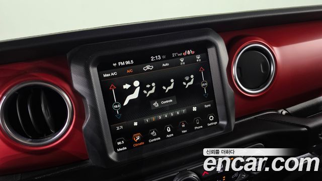 Jeep Gladiator 2023 — photo 14