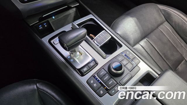 Genesis G80 2018 — photo 9