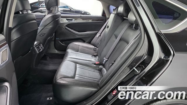 Genesis G80 2018 — photo 11