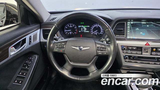 Genesis G80 2018 — photo 13