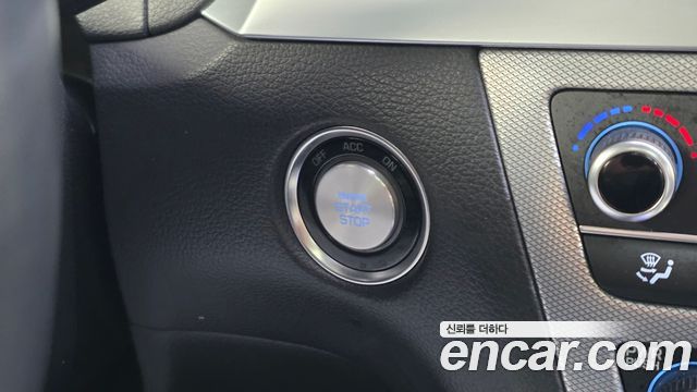Genesis G80 2018 — photo 15