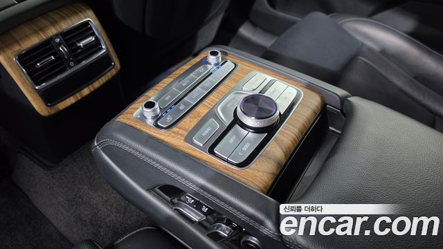 Kia K9 2023 — photo 24