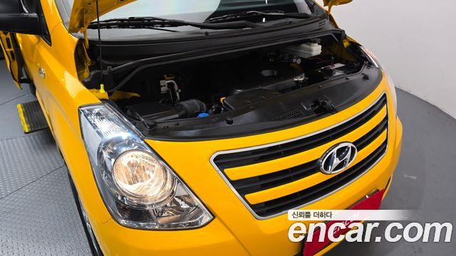 Hyundai Starex 2017 — photo 6