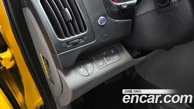 Hyundai Starex 2017 — photo 20