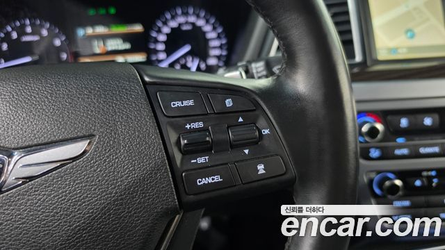 Genesis G80 2018 — photo 15