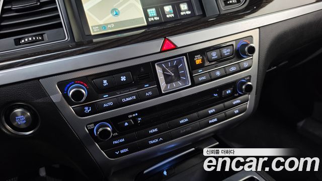Genesis G80 2018 — photo 20