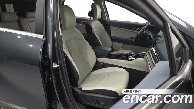 Kia Sportage 2022 — photo 16