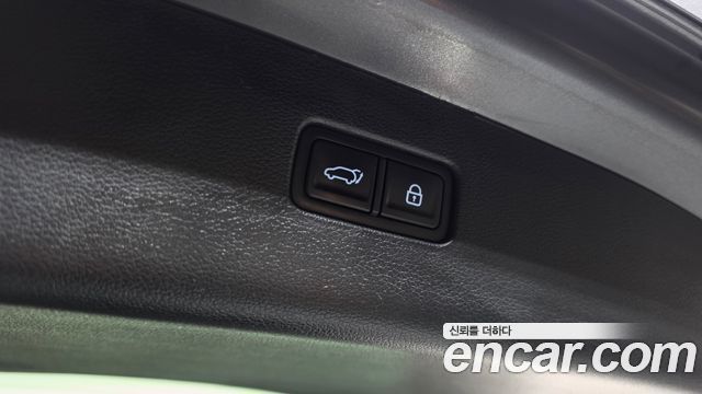Genesis GV80 2020 — photo 24