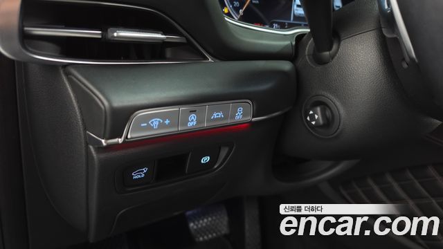 Genesis GV80 2020 — photo 28