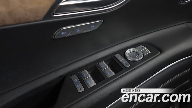 Genesis GV80 2020 — photo 30