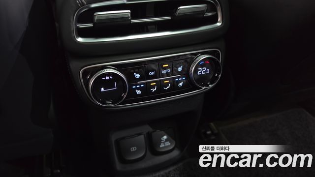 Genesis GV80 2020 — photo 34