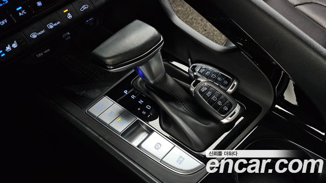 Hyundai AVANTE 2021 — photo 12