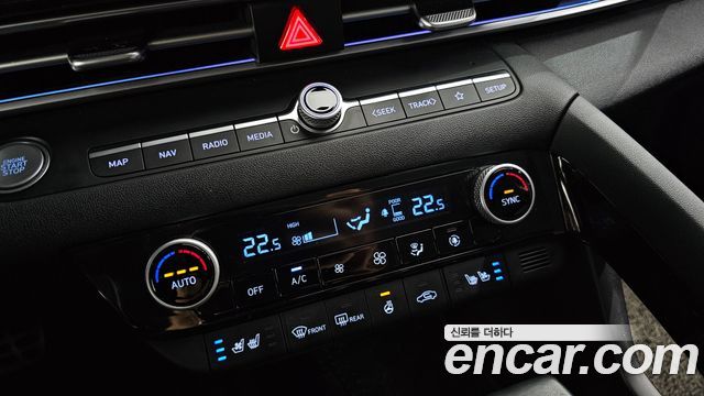 Hyundai AVANTE 2021 — photo 23