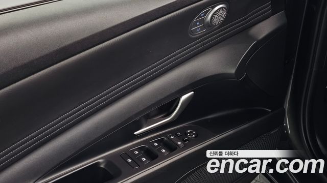 Hyundai AVANTE 2021 — photo 25