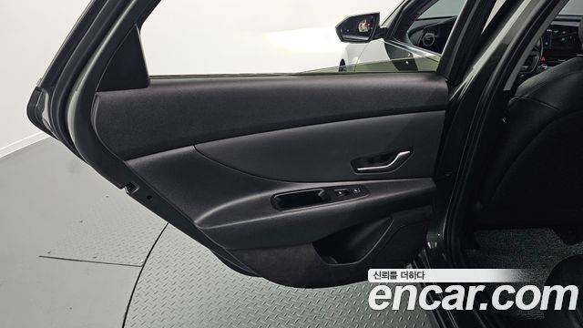 Hyundai AVANTE 2021 — photo 15