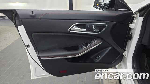 Mercedes-Benz CLA-Class 2018 — photo 14