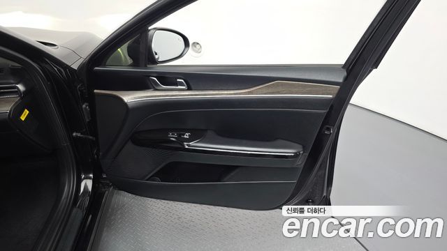 Kia K5 2021 — photo 14