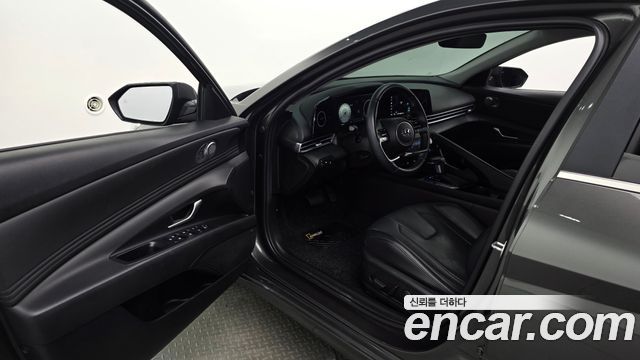 Hyundai AVANTE 2023 — photo 13