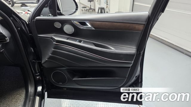 Genesis GV80 2022 — photo 15