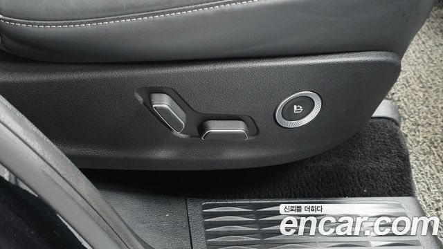 Genesis GV80 2022 — photo 32