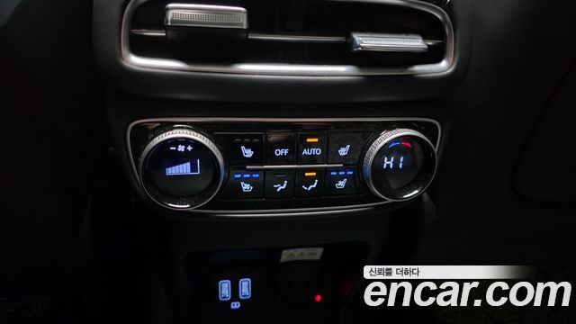 Genesis GV80 2022 — photo 35