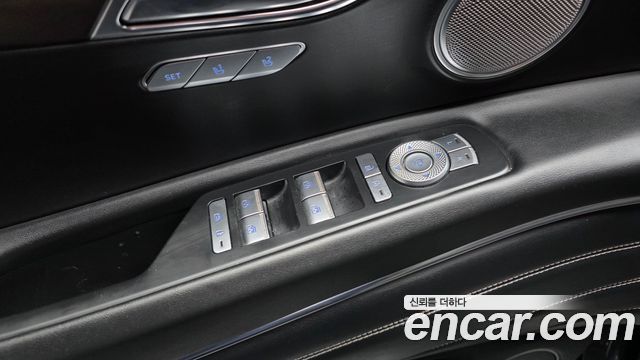 Genesis GV80 2022 — photo 37