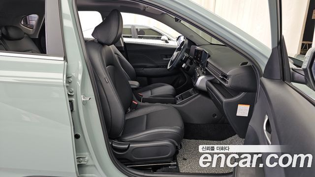 Hyundai Kona 2025 — photo 17