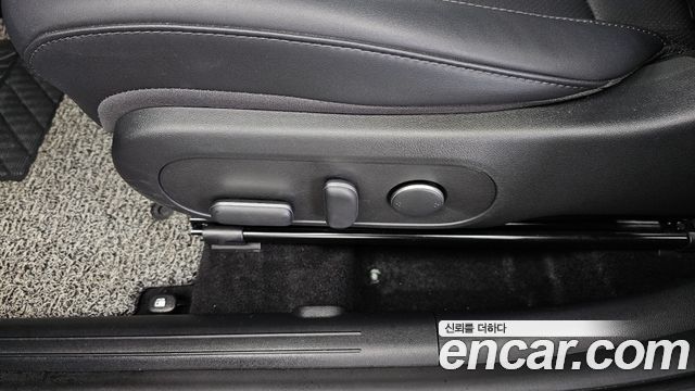 Hyundai Kona 2025 — photo 31