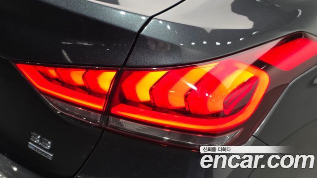 Genesis G80 2018 — photo 9