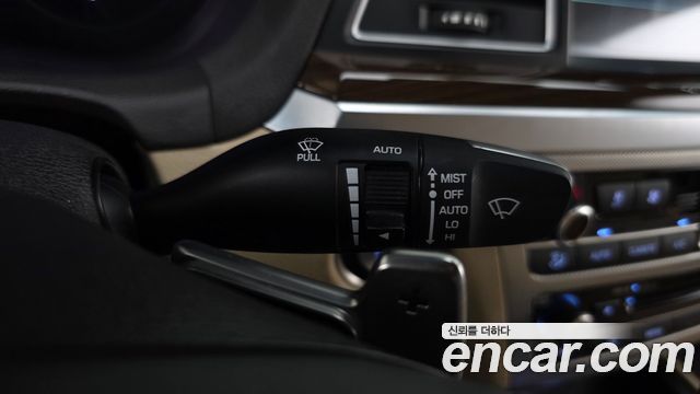 Genesis G80 2018 — photo 31