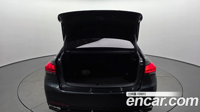 Genesis G80 2018 — photo 34
