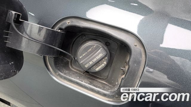 Genesis G80 2018 — photo 35