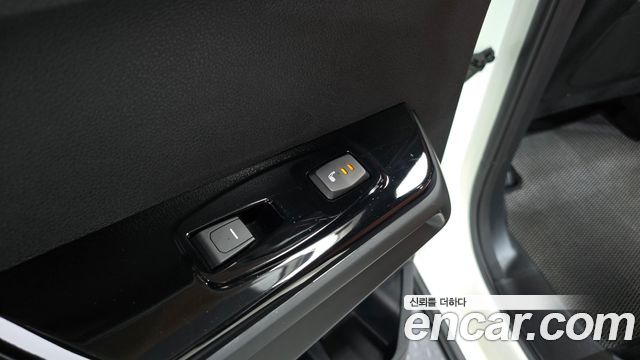 KG Mobility Torres 2023 — photo 19