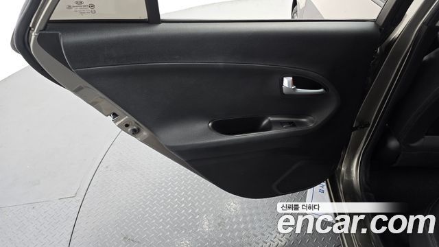 Kia morning 2013 — photo 15
