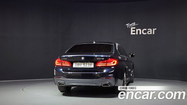 BMW 5-Series 2018 — photo 4