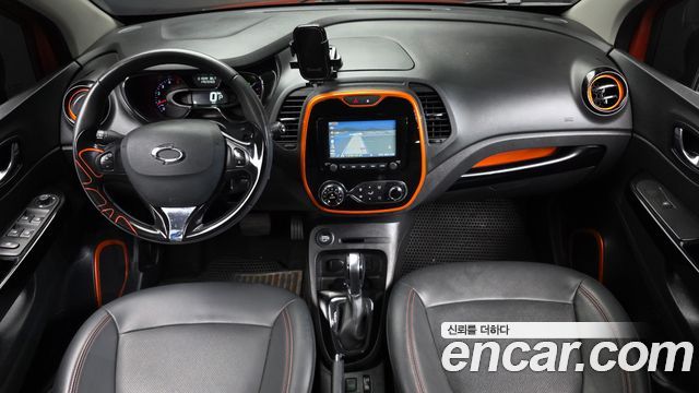 Renault Korea QM3 2017 — photo 10