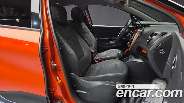 Renault Korea QM3 2017 — photo 17