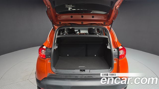 Renault Korea QM3 2017 — photo 26