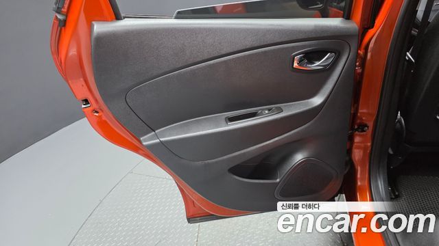Renault Korea QM3 2017 — photo 15