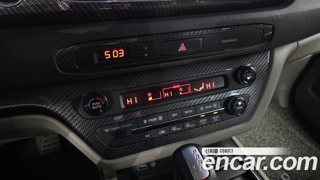 Kia Canival 2018 — photo 24