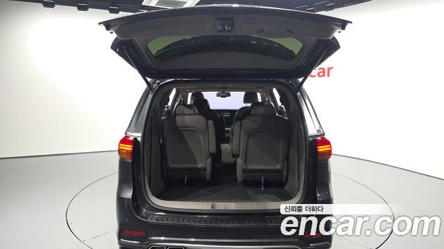 Kia Canival 2018 — photo 26