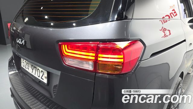 Kia Canival 2018 — photo 9