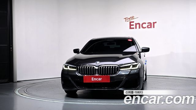 BMW 5-Series 2022 — photo 3