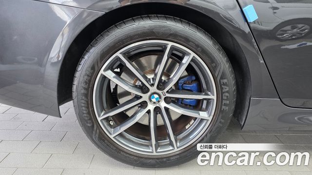 BMW 5-Series 2022 — photo 5