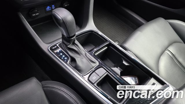 Hyundai Sonata 2018 — photo 12