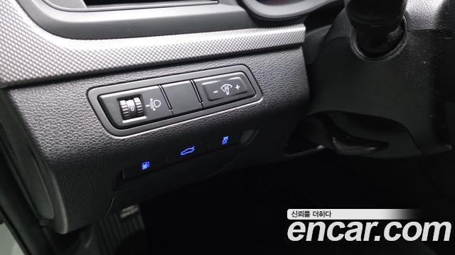 Hyundai Sonata 2018 — photo 27