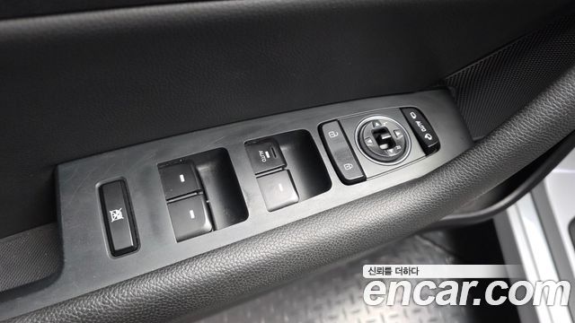 Hyundai Sonata 2018 — photo 28